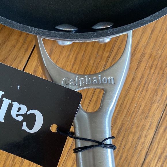 New Caphalon 8” sauté pan - Picture 3 of 5